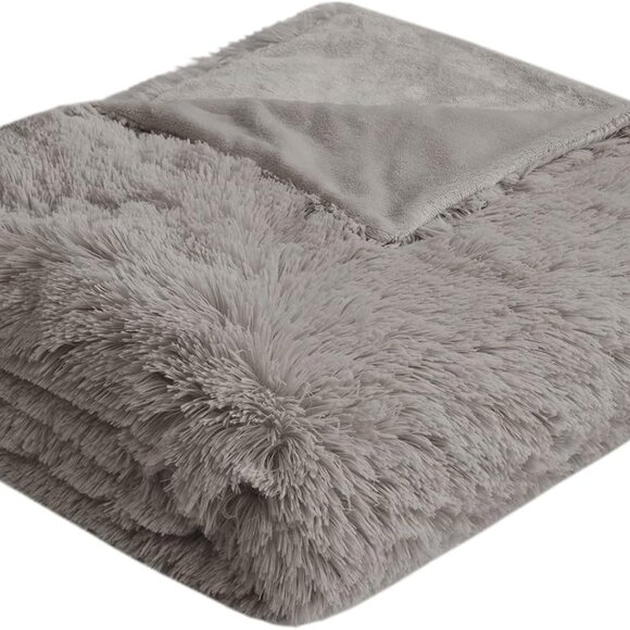 Shaggy Duvet with Quilted Box Design - Picture 13 of 15